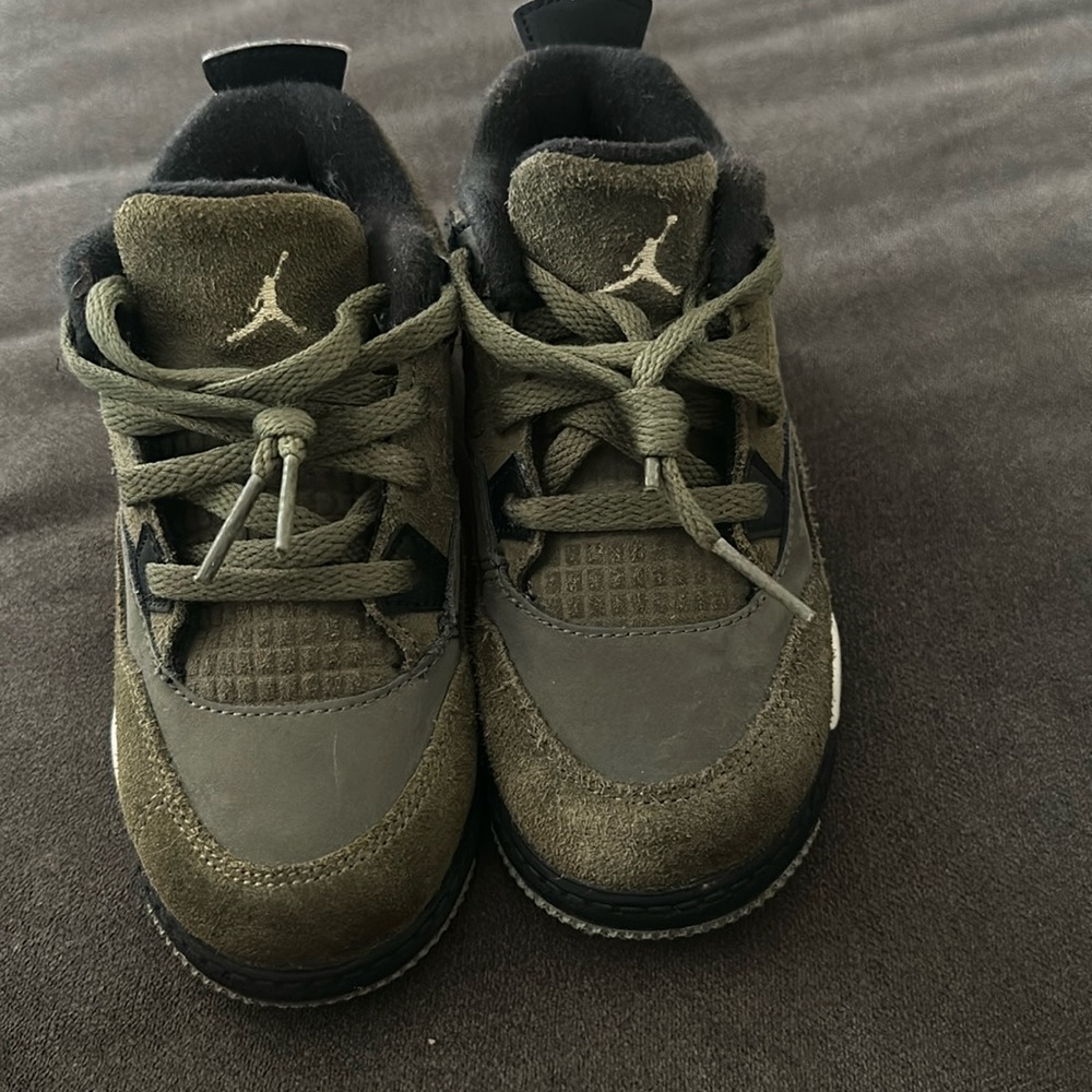 Jordan 4